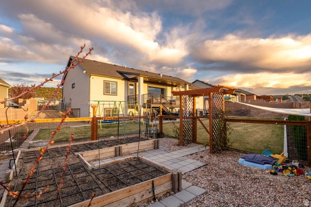 396 S CEDAR CRK DR, Cedar City, UT 84720
