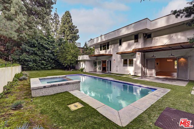 10832 Wrightwood Lane, Studio City (los Angeles), CA 91604