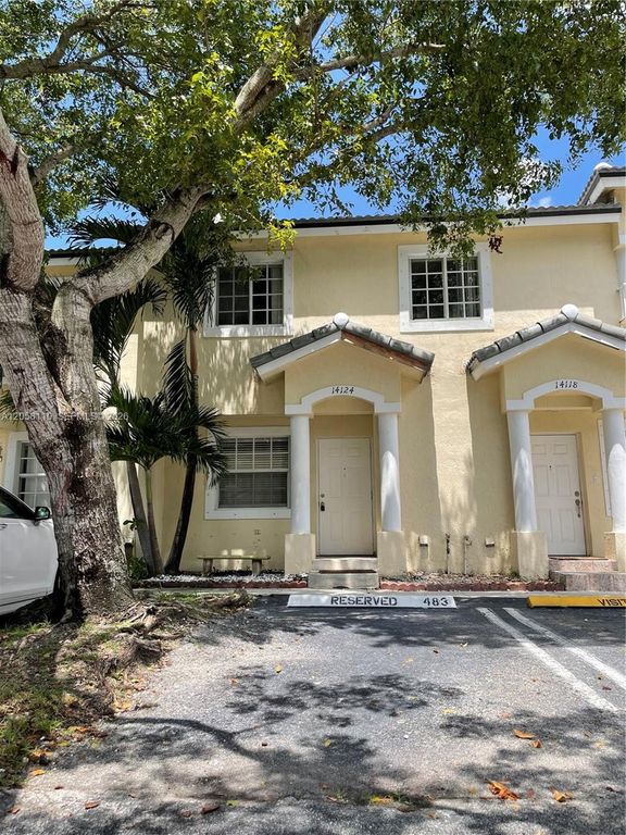 14124 SW 121st Place 326, Miami, FL 33186