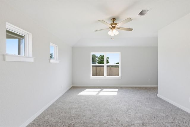 238 Seattle Slew DR, Jarrell, TX 76537