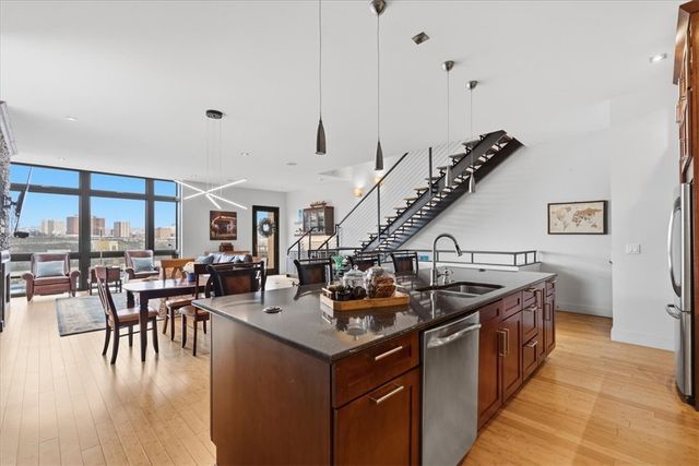 46 Windom Hill Pl, Mt Washington, PA 15203