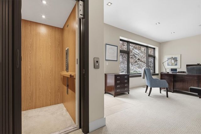 46 Windom Hill Pl, Mt Washington, PA 15203