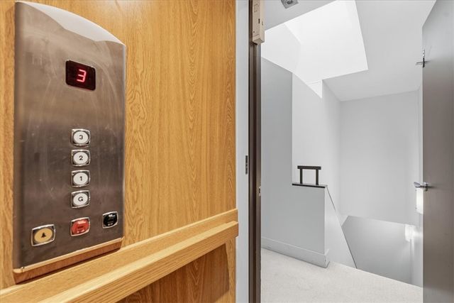 46 Windom Hill Pl, Mt Washington, PA 15203