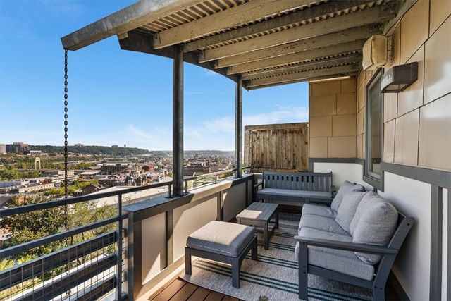 46 Windom Hill Pl, Mt Washington, PA 15203