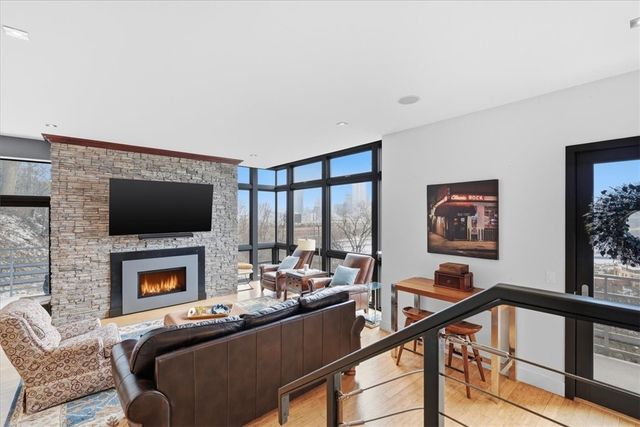 46 Windom Hill Pl, Mt Washington, PA 15203