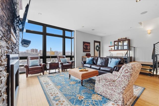 46 Windom Hill Pl, Mt Washington, PA 15203