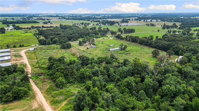 9632 Ruby Hall Road, Gentry, AR 72734