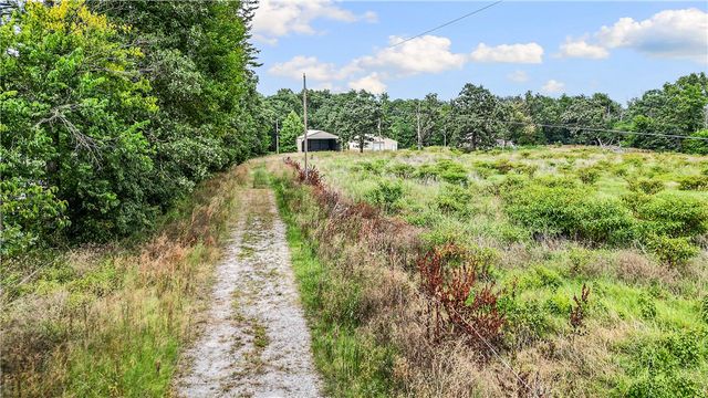 9632 Ruby Hall Road, Gentry, AR 72734