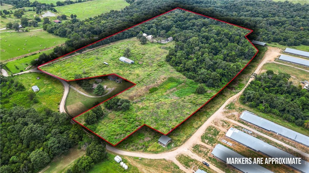 9632 Ruby Hall Road, Gentry, AR 72734