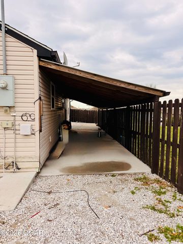 2502 S Empire Avenue, Joplin, MO 64804