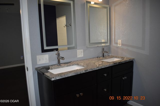 2502 S Empire Avenue, Joplin, MO 64804