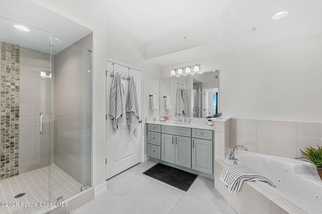 1465 S Harbor City Boulevard 502, Melbourne, FL 32901
