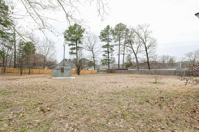2521 NORTHSHORE, Benton, AR 72015