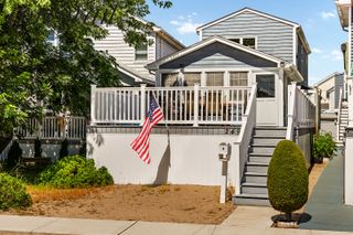 2-49 Hillside Avenue, New York City, NY 11697