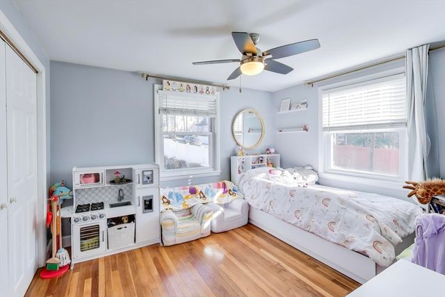 76 Dale St, Boston, MA 02131