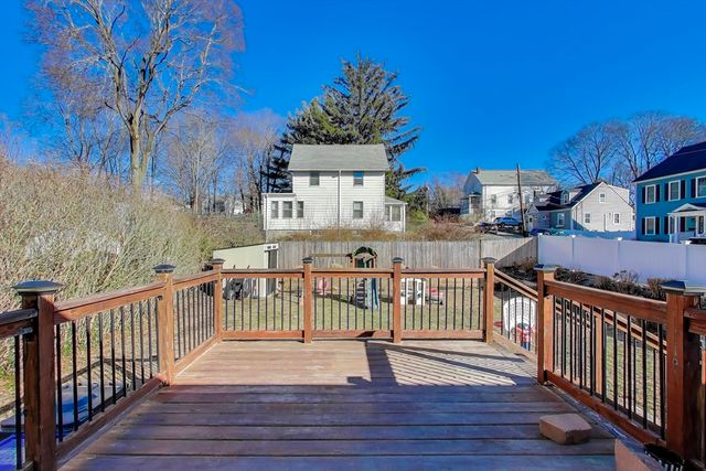 76 Dale St, Boston, MA 02131