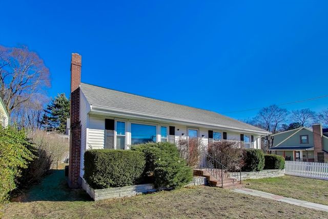 76 Dale St, Boston, MA 02131