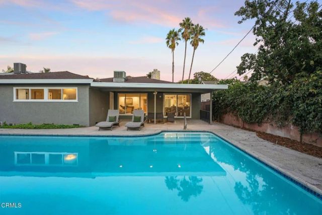 6043 Mary Ellen Avenue, Valley Glen, CA 91401