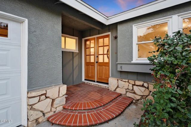 6043 Mary Ellen Avenue, Valley Glen, CA 91401