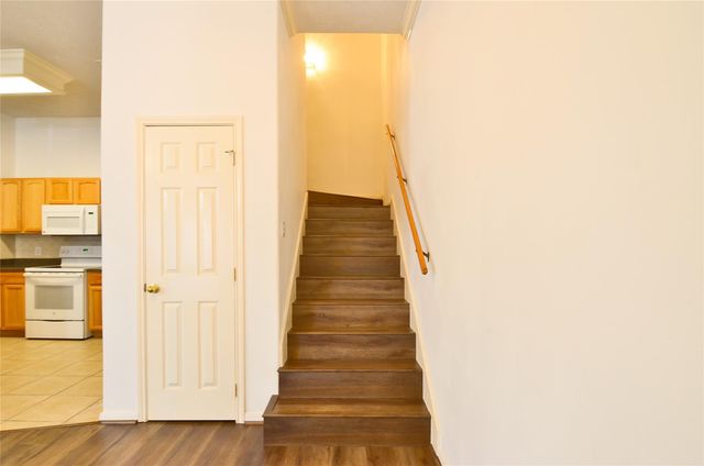 2710 Grants Lake Boulevard L10, Sugar Land, TX 77479