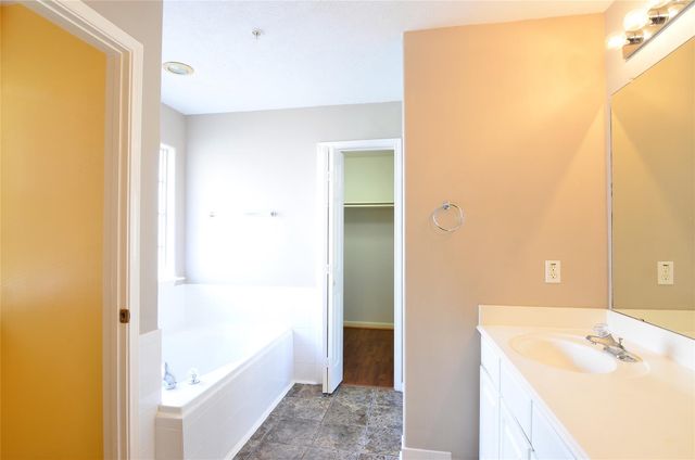 2710 Grants Lake Boulevard L10, Sugar Land, TX 77479