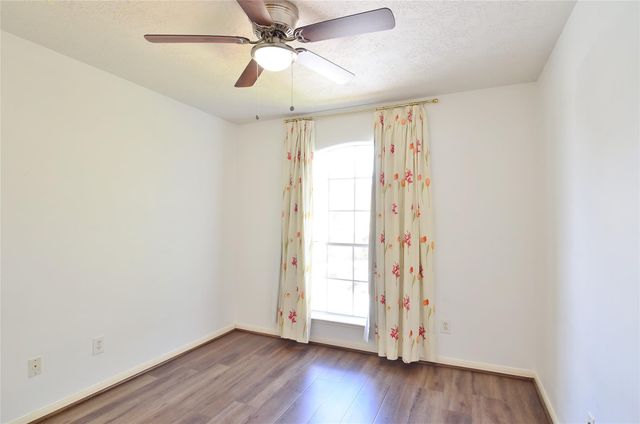 2710 Grants Lake Boulevard L10, Sugar Land, TX 77479