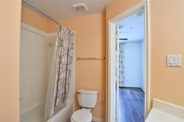 2710 Grants Lake Boulevard L10, Sugar Land, TX 77479