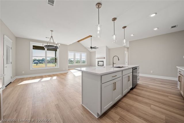 408 Waggoner Lane, Barling, AR 72923