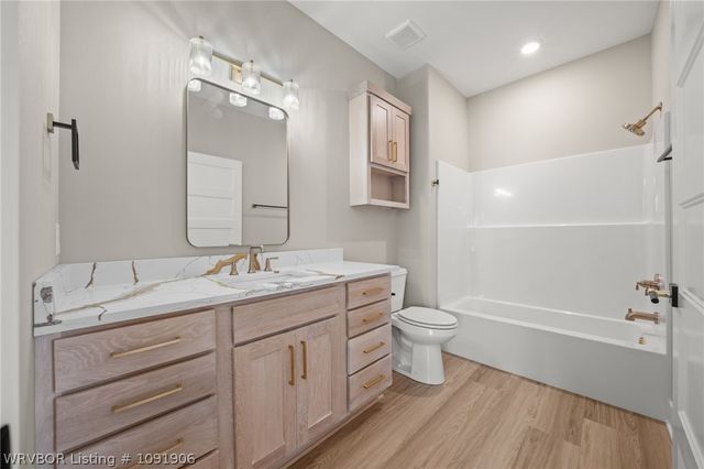 408 Waggoner Lane, Barling, AR 72923
