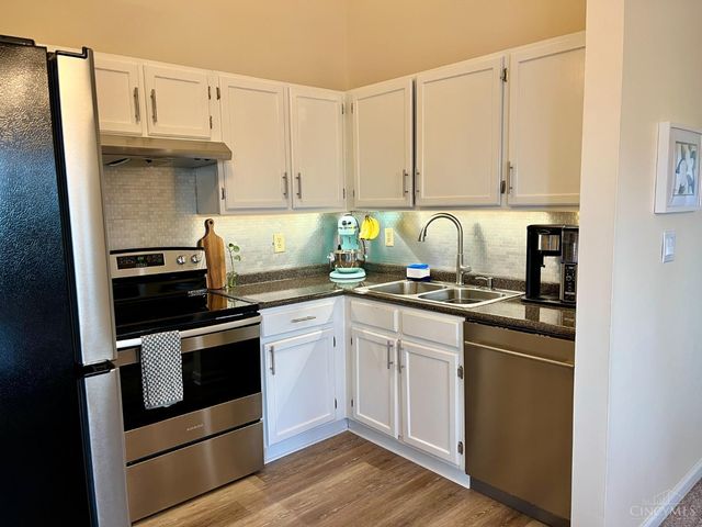 9512 Woodland Hills Drive, West Chester, OH 45011