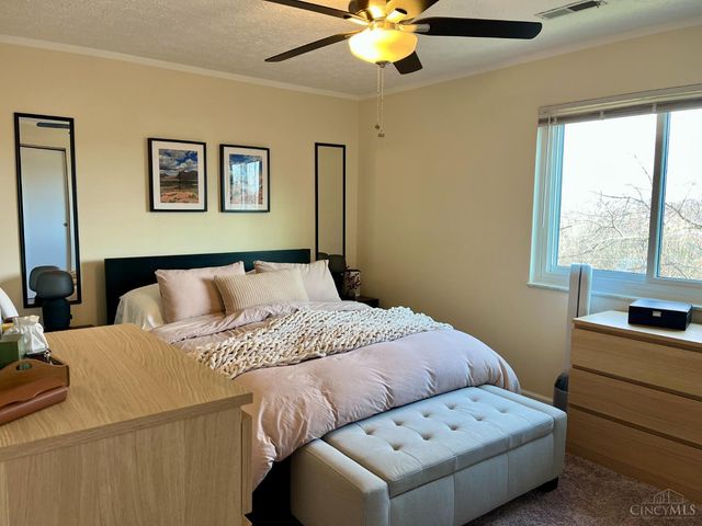 9512 Woodland Hills Drive, West Chester, OH 45011