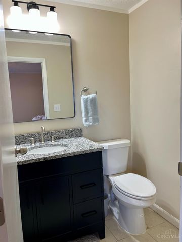 9512 Woodland Hills Drive, West Chester, OH 45011