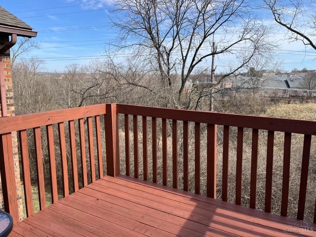 9512 Woodland Hills Drive, West Chester, OH 45011