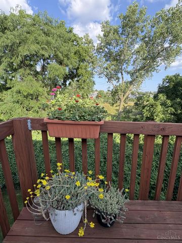 9512 Woodland Hills Drive, West Chester, OH 45011