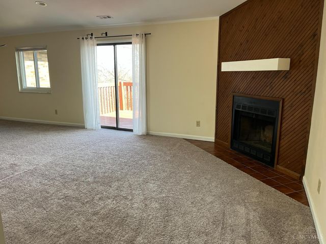 9512 Woodland Hills Drive, West Chester, OH 45011