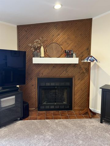 9512 Woodland Hills Drive, West Chester, OH 45011