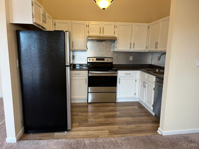 9512 Woodland Hills Drive, West Chester, OH 45011