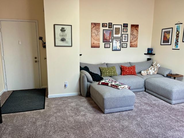 9512 Woodland Hills Drive, West Chester, OH 45011