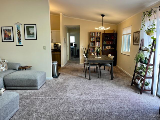 9512 Woodland Hills Drive, West Chester, OH 45011