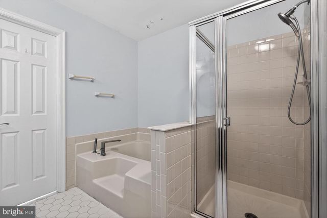 13 ASHFORD CT, Robbinsville, NJ 08691