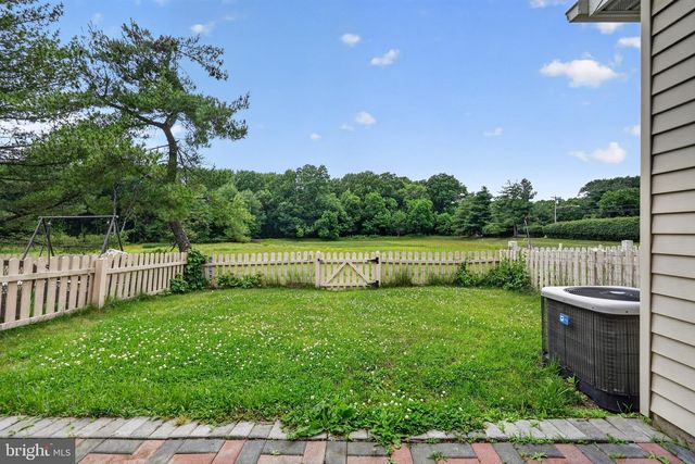 13 ASHFORD CT, Robbinsville, NJ 08691