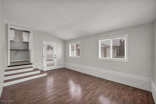 375 Beechwood Drive, Willowick, OH 44095