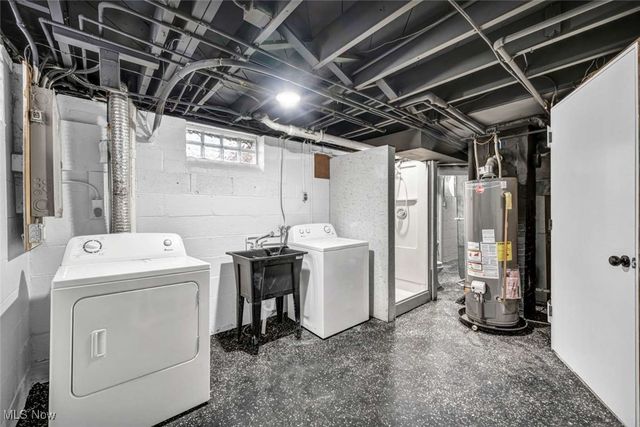 375 Beechwood Drive, Willowick, OH 44095