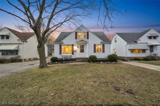 375 Beechwood Drive, Willowick, OH 44095