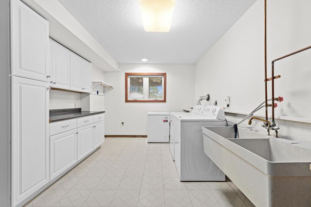 10408 Wyoming Avenue S, Bloomington, MN 55438