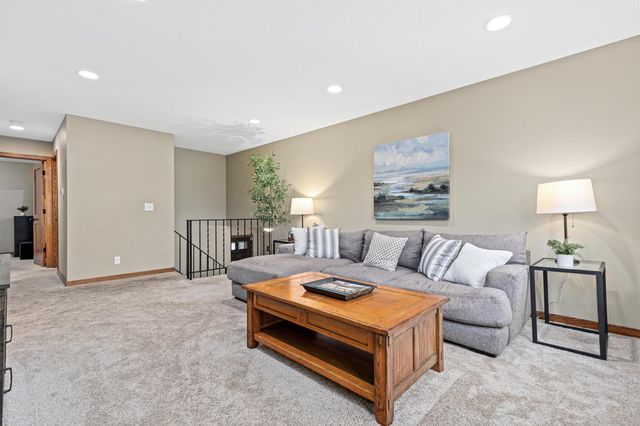 10408 Wyoming Avenue S, Bloomington, MN 55438