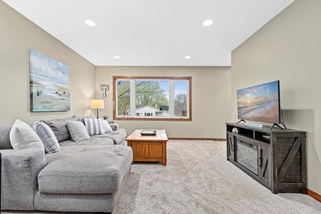 10408 Wyoming Avenue S, Bloomington, MN 55438