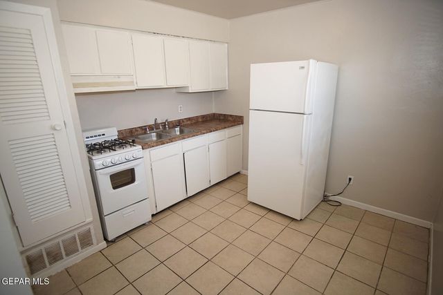 7309 Alameda Avenue B, El Paso, TX 79915