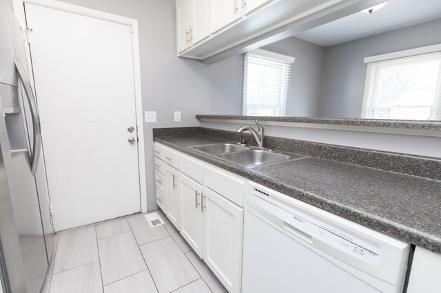 857 Heritage Cir, Madison, TN 37115