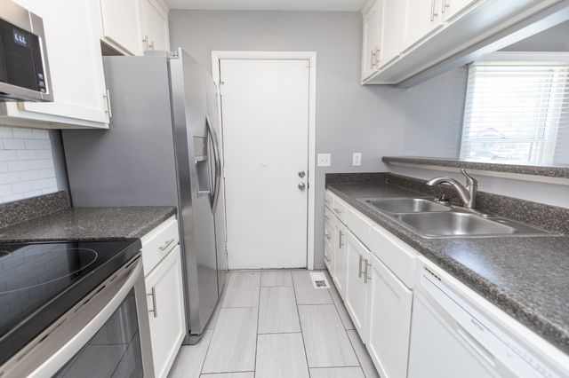 857 Heritage Cir, Madison, TN 37115